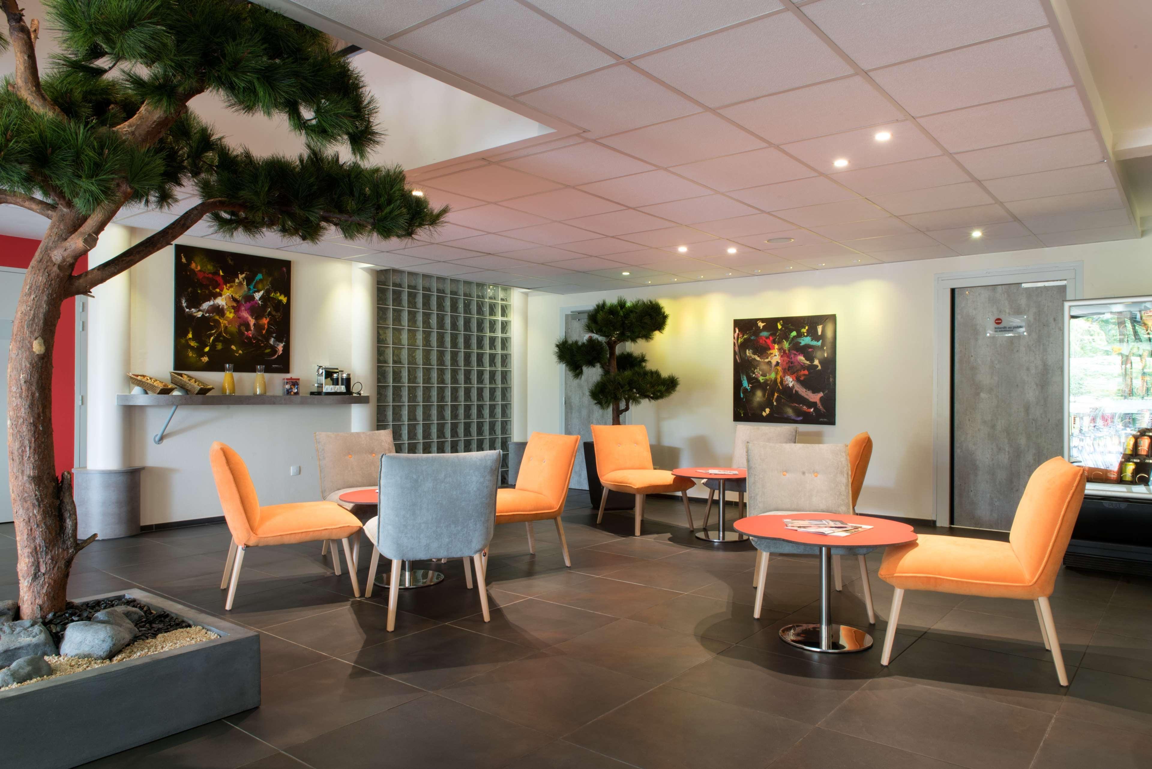 Hotel Kyriad La Rochelle Centre Ville Exterior foto